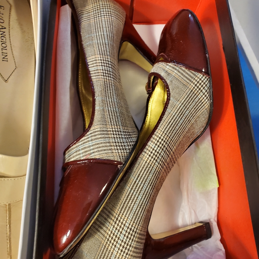 Shoes - Picture 2 of 2